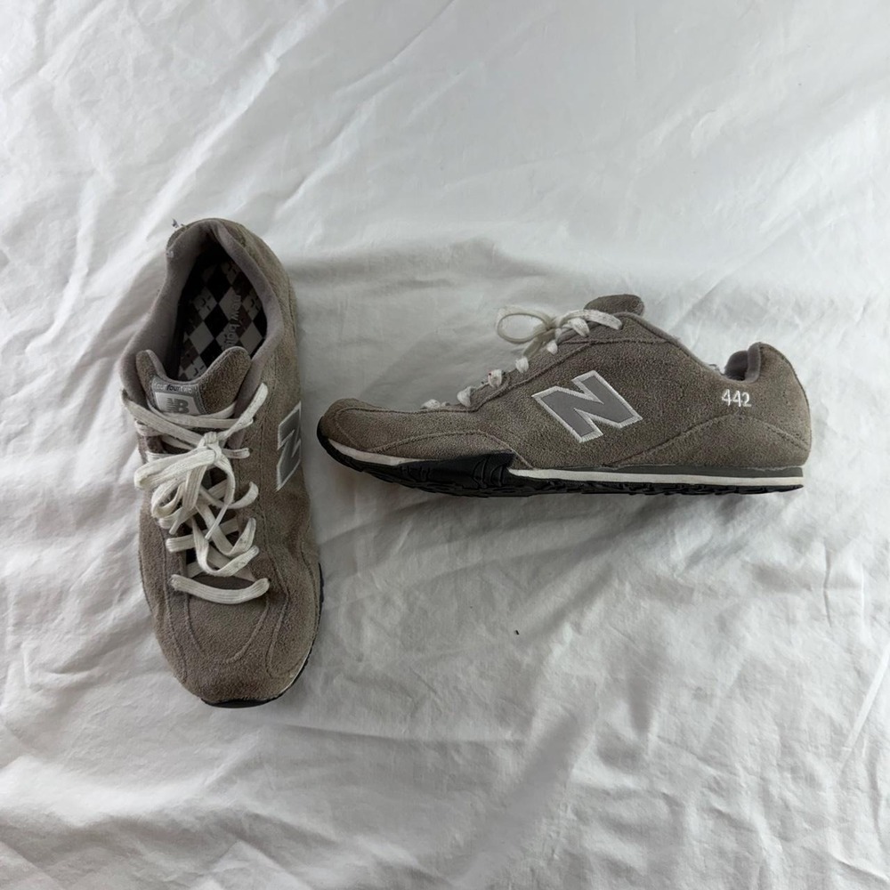 New Balance 442 Suede Retro Sneakers Grey Womens 8.5 Blokette 90s Gorpcore